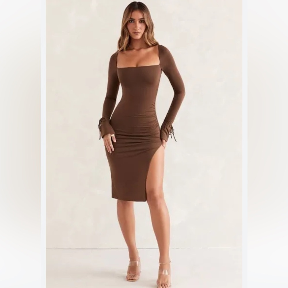 Oh Polly Sawyer Square Neck Long Sleeve Midi Dress